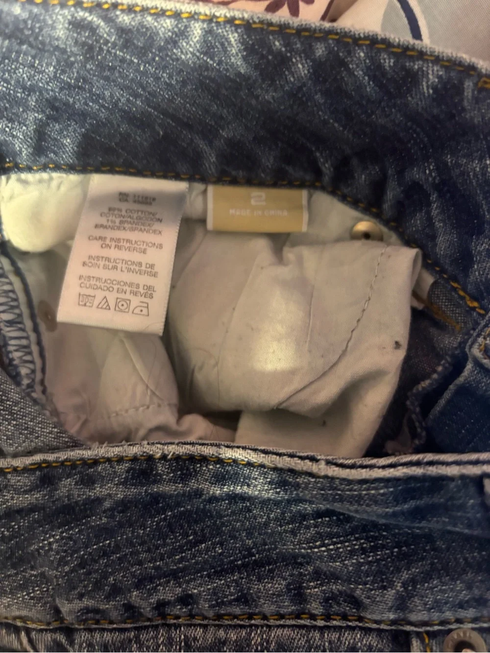 Vintage Y2K Michael Kors Capri Jeans Medium Wash with Silver Metal Details